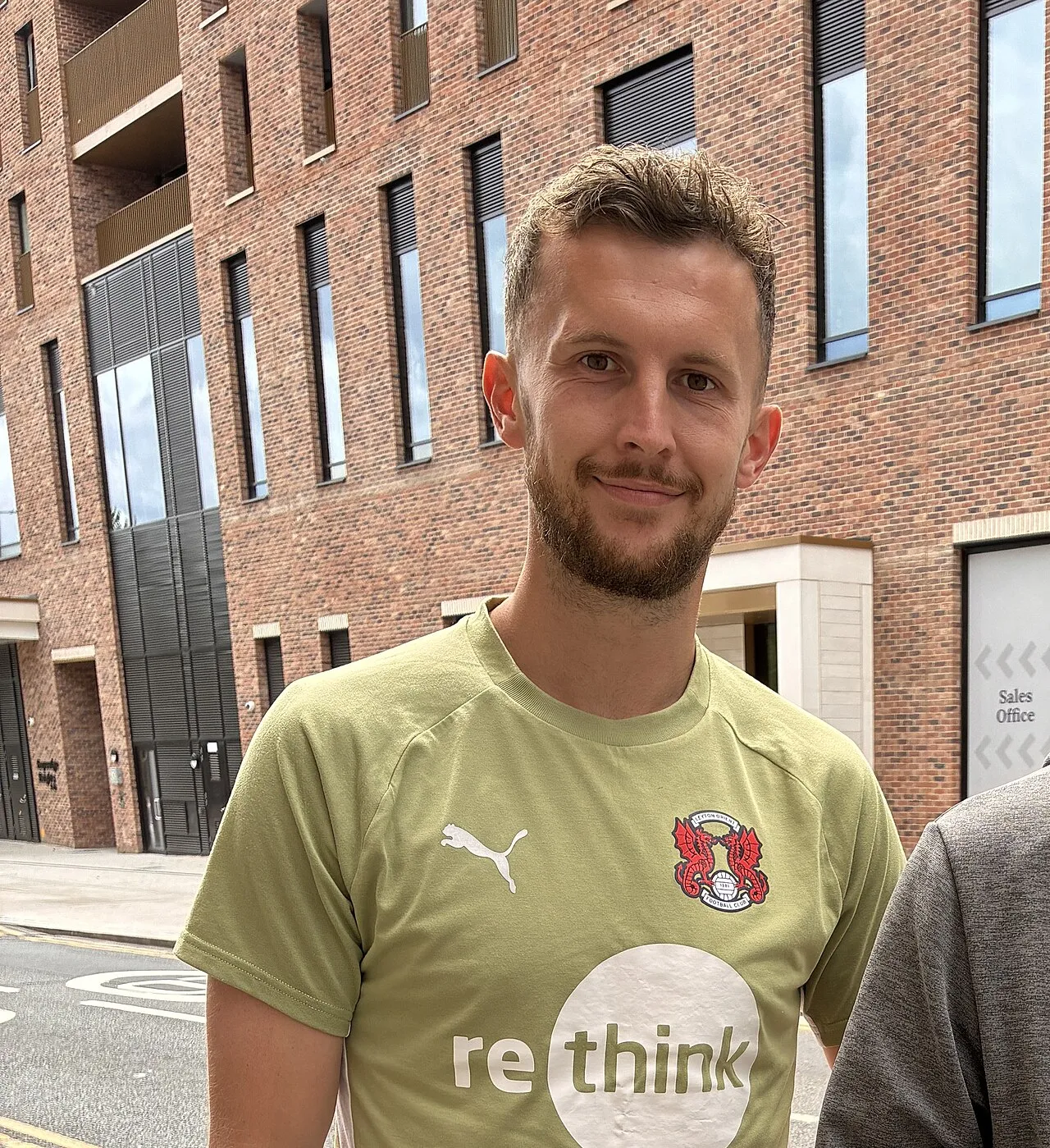 Foto Tom James, pesepak bola profesional asal Wales yang berkarier di Liga Inggris