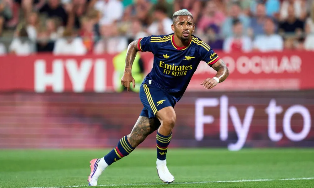 Penyerang Arsenal Gabriel Jesus dalam sesi latihan klub