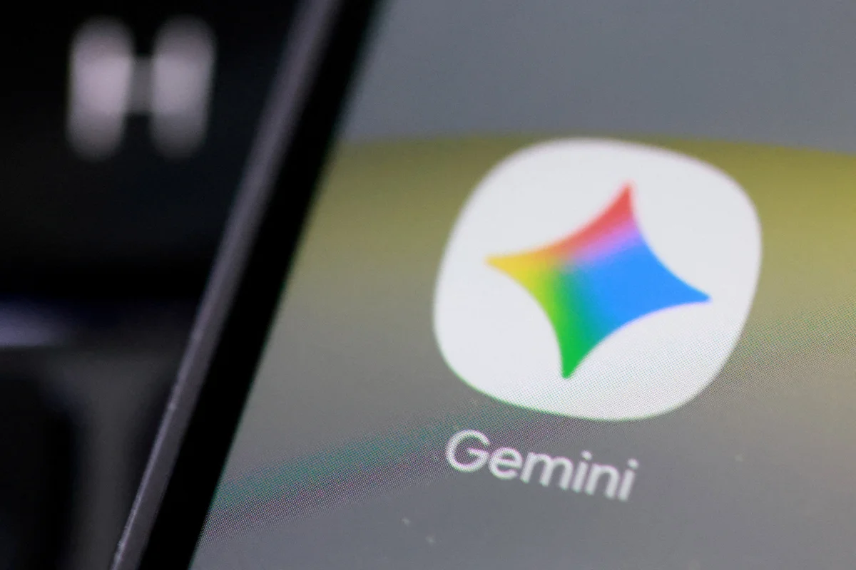 Tampilan aplikasi Google Gemini pada smartphone sebagai ilustrasi pencapaian 1 miliar pengguna