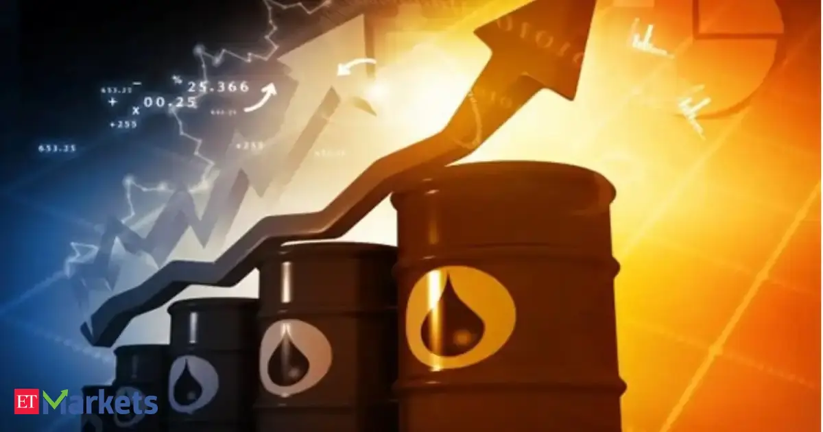Ilustrasi kilang minyak dunia dan kapal tanker di jalur pelayaran internasional