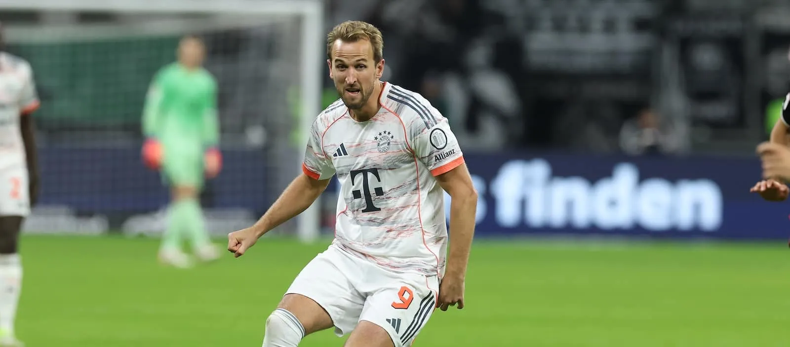 Harry Kane merayakan gol saat memperkuat Bayern Munich