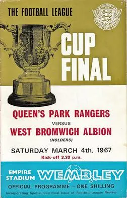 Aksi pemain QPR dan West Bromwich Albion di final Piala Liga 1967