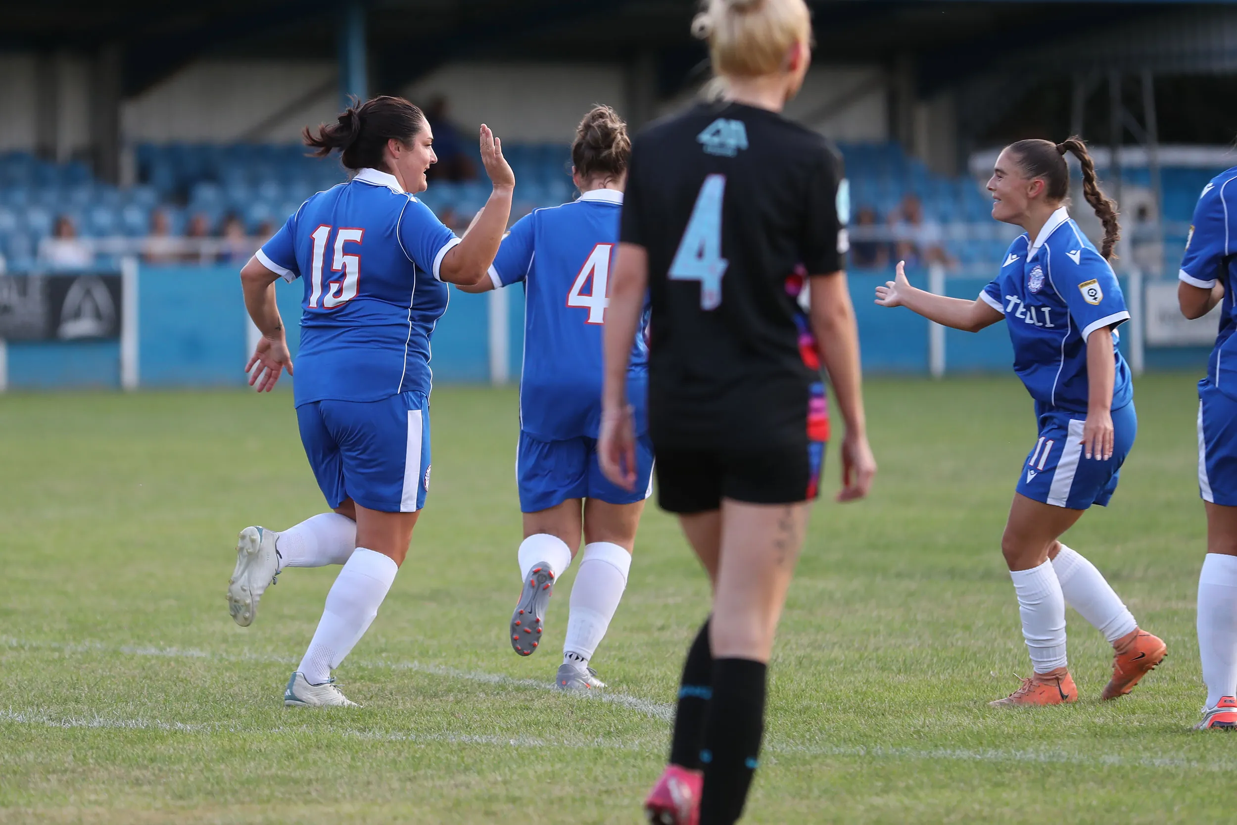 Hasil skor Ramsbottom United vs HWRS dalam laga debut sepak bola wanita