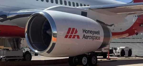 Ilustrasi pabrik dan komponen kedirgantaraan Honeywell Aerospace