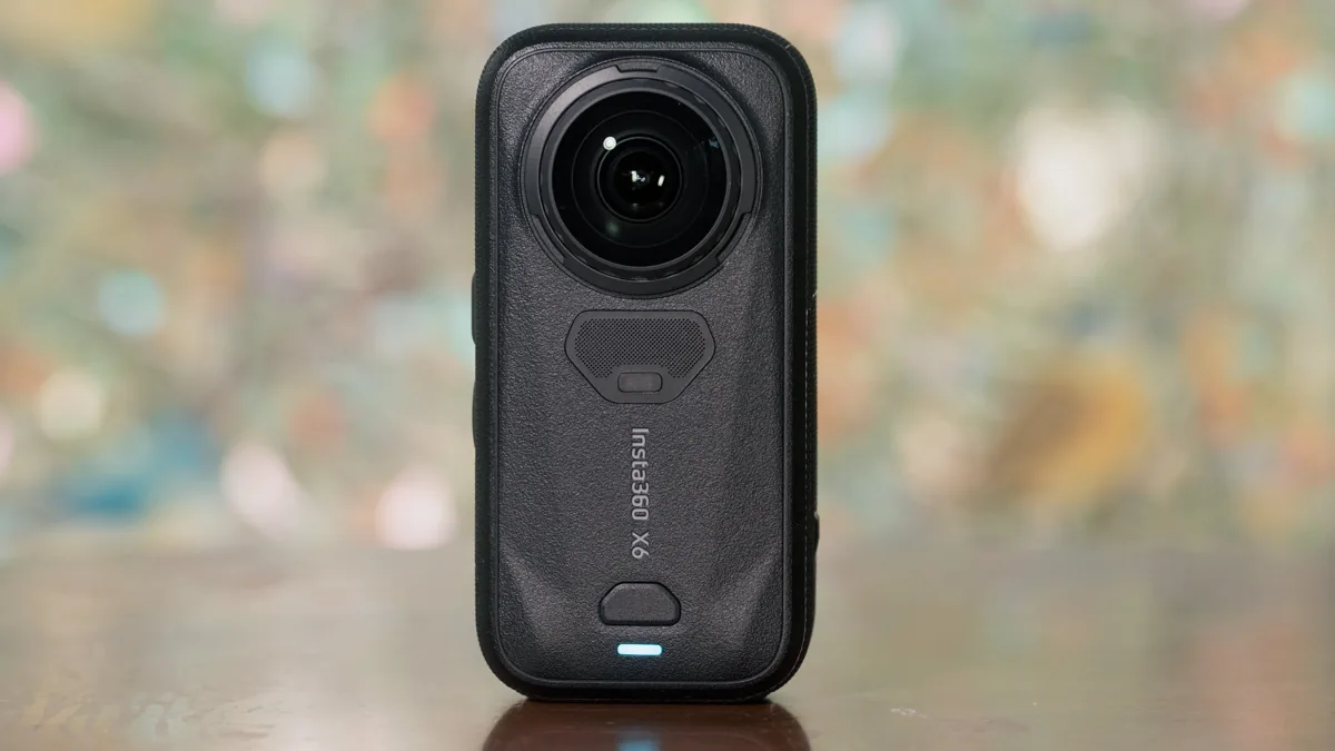 Kamera aksi Insta360 X6 dengan desain mungil dan teknologi perekaman 360 derajat terbaru