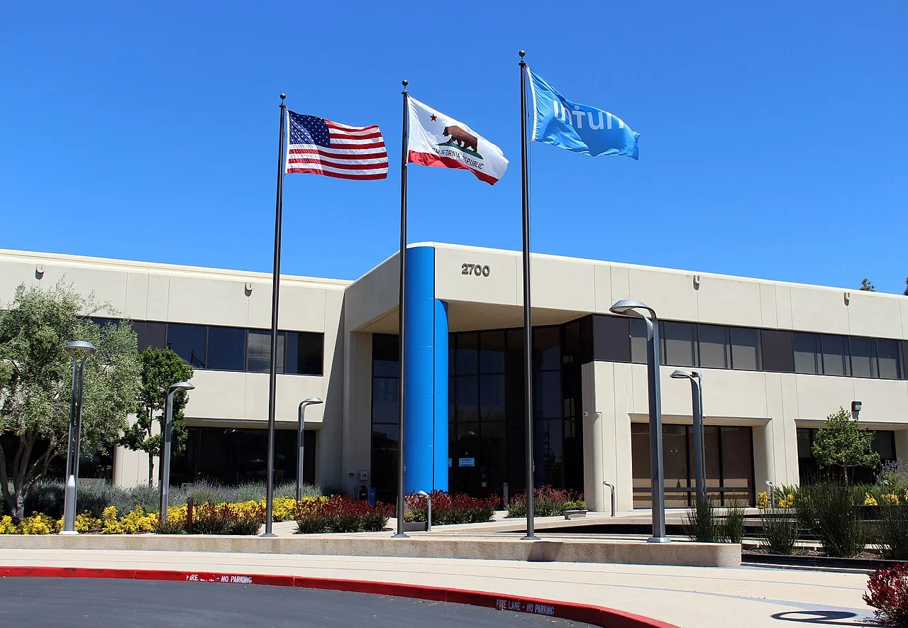 Gedung kantor pusat Intuit di Mountain View California