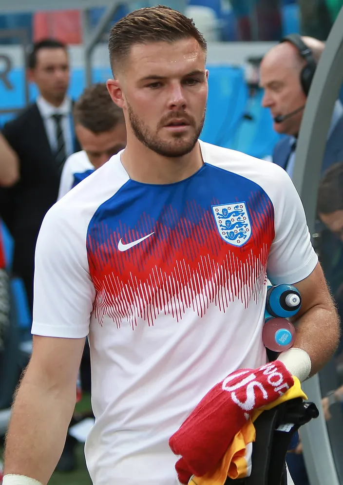 Jack Butland, penjaga gawang profesional asal Inggris, dikenal melalui kariernya di Premier League