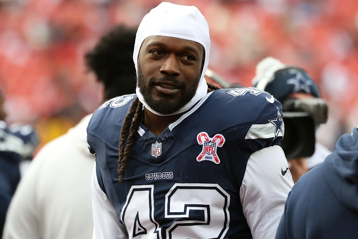 Pemain NFL Jadeveon Clowney saat sesi latihan bersama Houston Texans