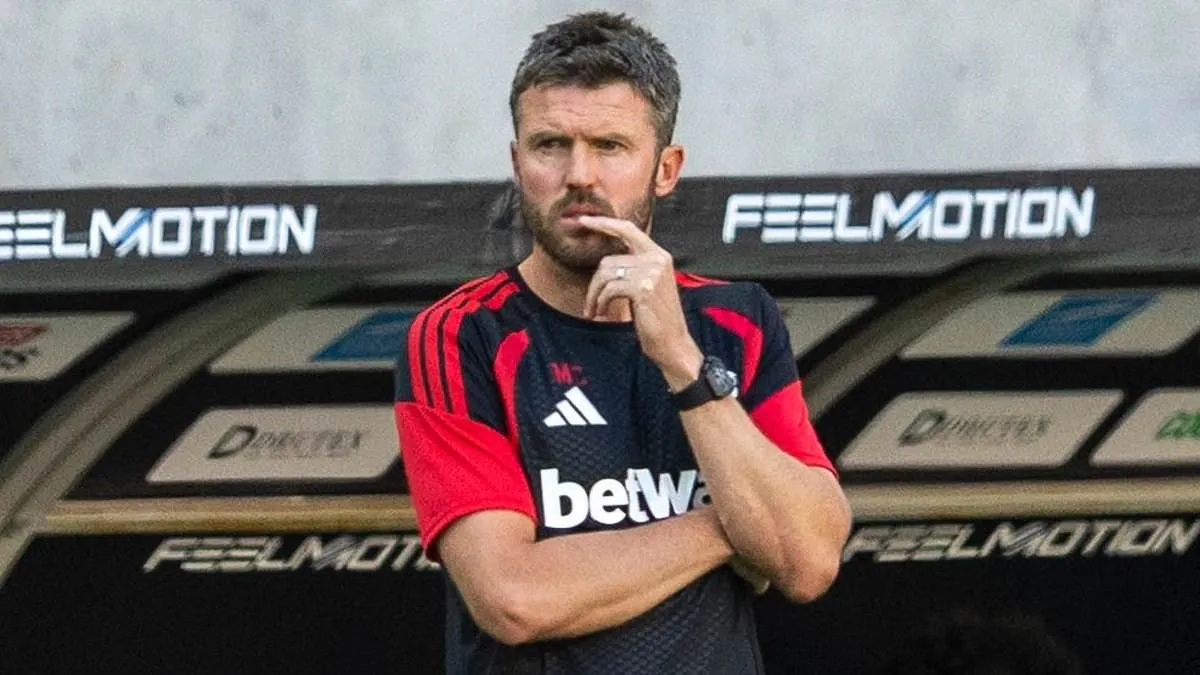 Jamie Carragher ragu Michael Carrick bawa Manchester United juara Liga Inggris