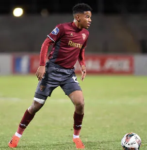 Gelandang Timnas Afrika Selatan Jayden Adams saat membela klub Mamelodi Sundowns