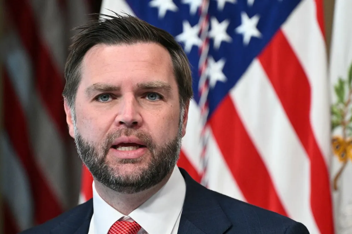Wakil Presiden AS JD Vance saat menyampaikan pernyataan terkait prioritas harga minyak dalam perang Iran