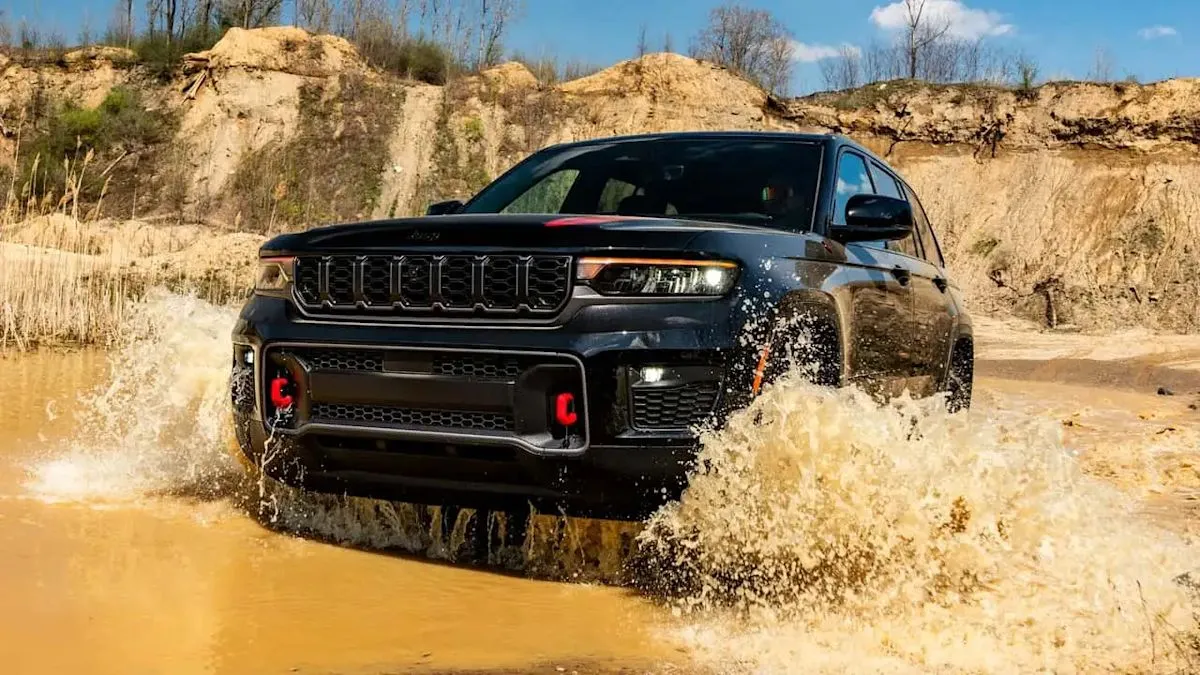 Jeep Grand Cherokee Trailhawk 2027 hadir lebih murah tanpa sistem hybrid