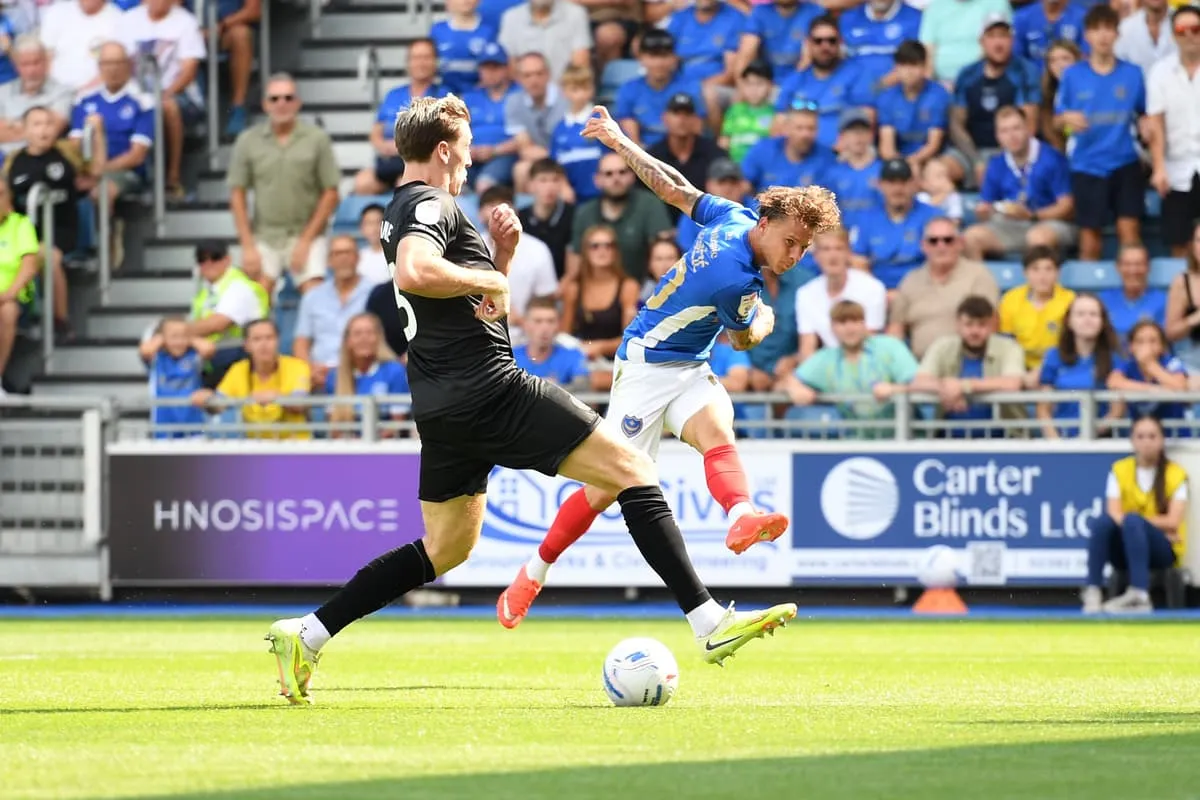 Pelatih Portsmouth John Mousinho saat memberikan tanggapan usai pertandingan