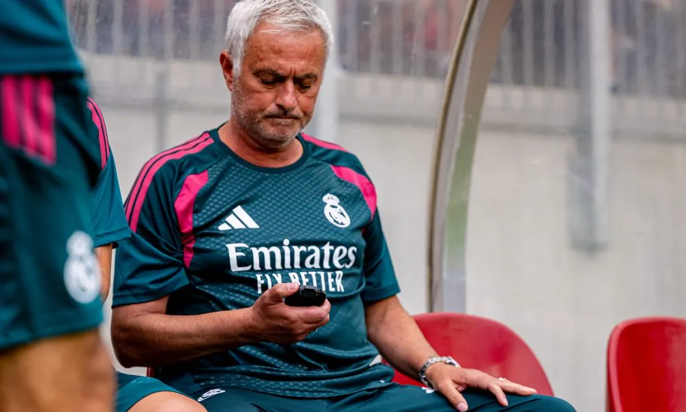 Pelatih Real Madrid Jose Mourinho dan Brahim Diaz saat sesi latihan di Valdebebas
