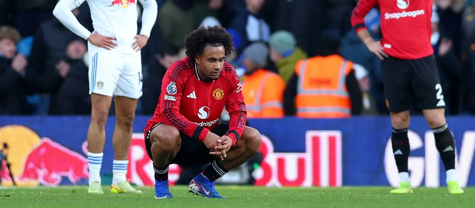Pemain Manchester United Joshua Zirkzee dalam sesi latihan