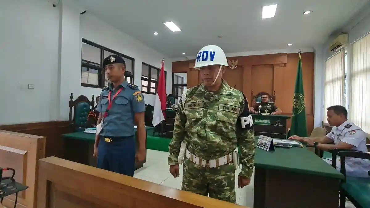 Suasana sidang perwira TNI AL Mayor Faisal di Pengadilan Tinggi Militer I Medan