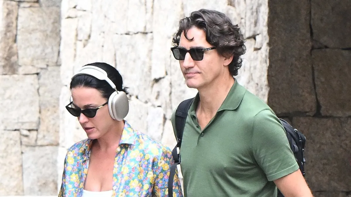 Katy Perry dan Justin Trudeau bergandengan tangan saat liburan di Sardinia