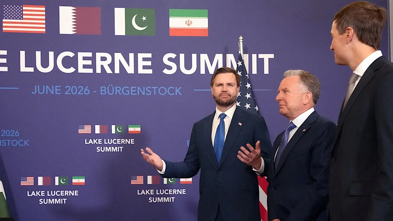 Ketegangan militer antara Amerika Serikat dan Iran di Selat Hormuz