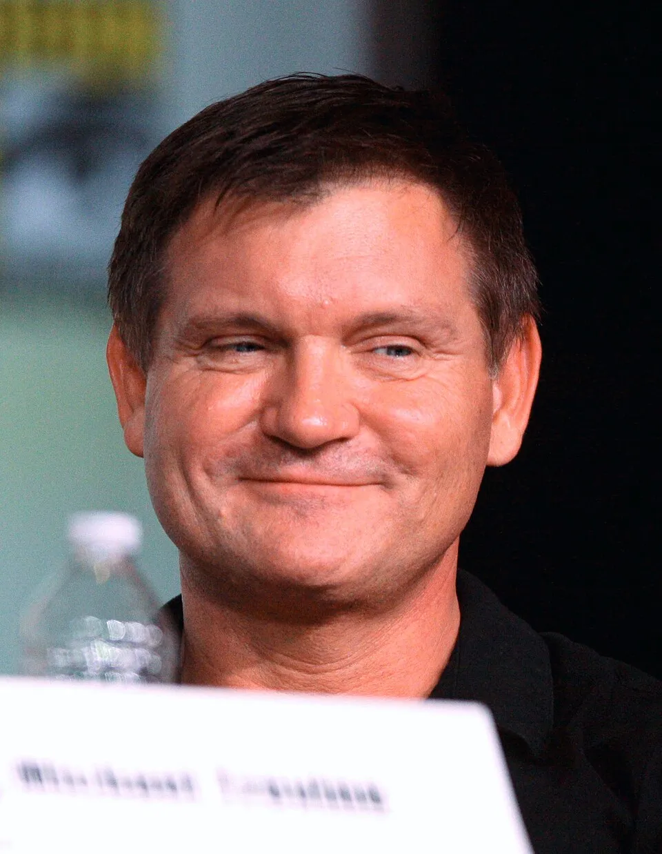 Potret Kevin Williamson kreator film Scream dan serial televisi populer
