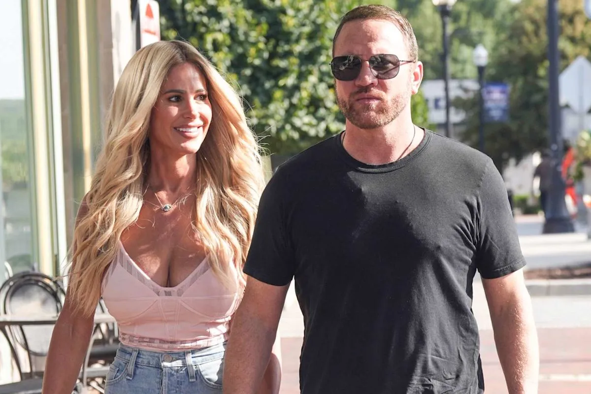 Kim Zolciak dan Kyle Mowitz santai tanggapi mantan pacaran di Georgia