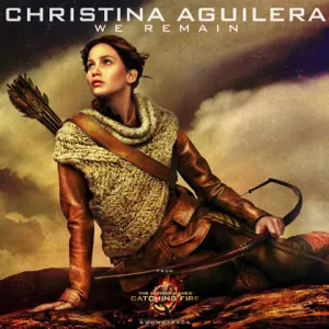 Penyanyi Amerika Serikat Christina Aguilera membawakan lagu We Remain