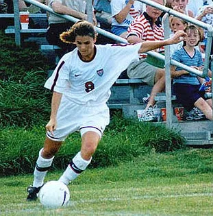 Legenda sepak bola wanita Amerika Serikat Mia Hamm