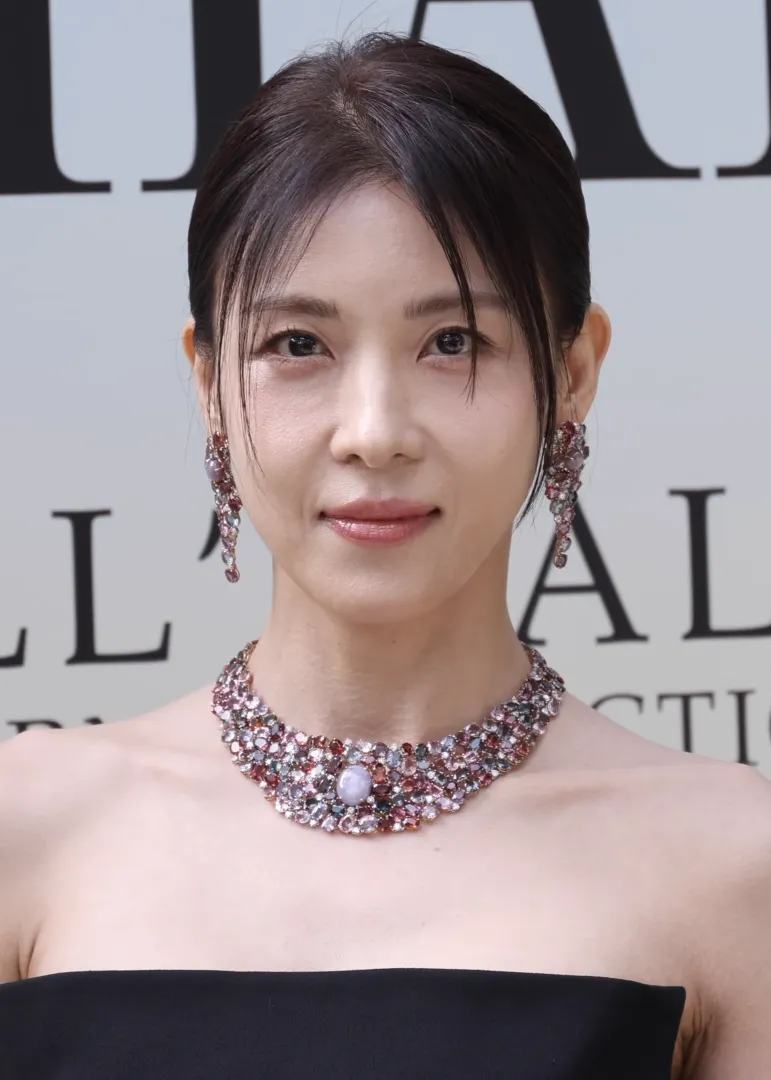 Aktris papan atas Korea Selatan Ha Ji-won dalam sebuah acara publik