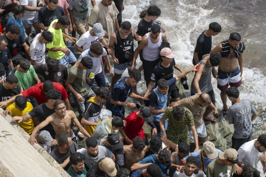 Krisis migran di perbatasan Ceuta dimanfaatkan sebagai alat propaganda politik internasional
