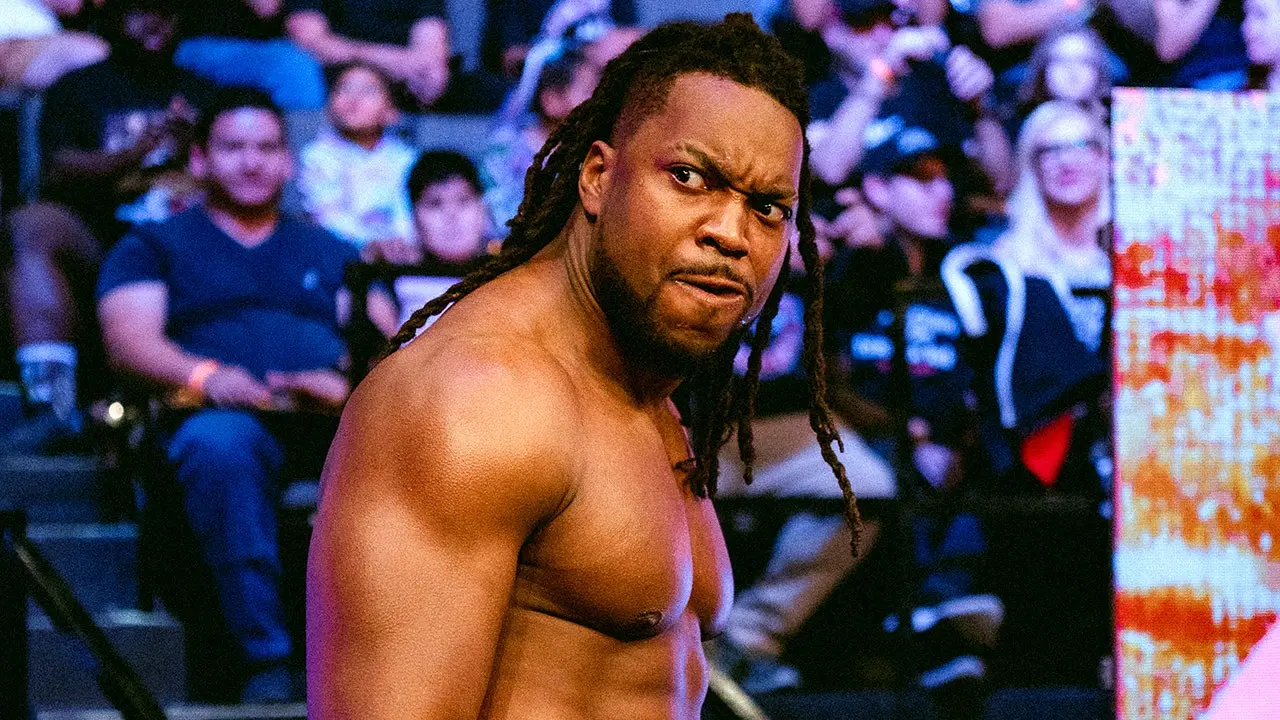 Pegulat profesional LaBron Kozone saat tampil di ajang MLW Fusion