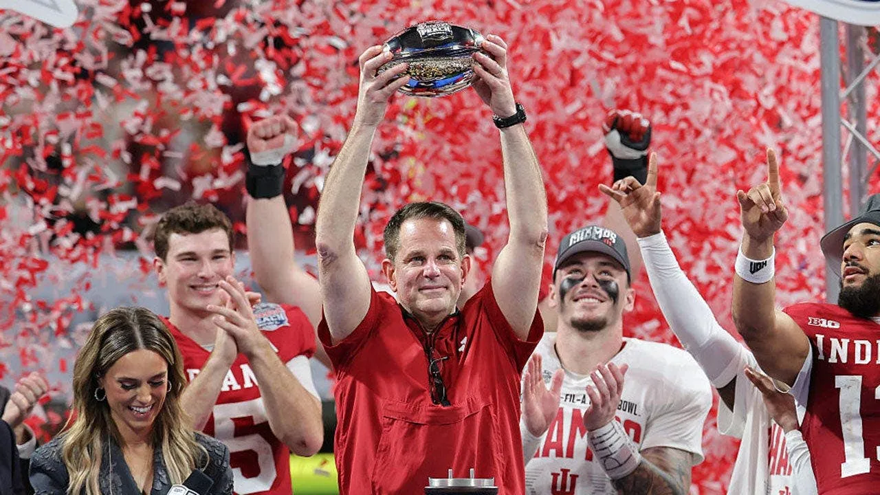 Tim college football merayakan kemenangan gelar juara nasional