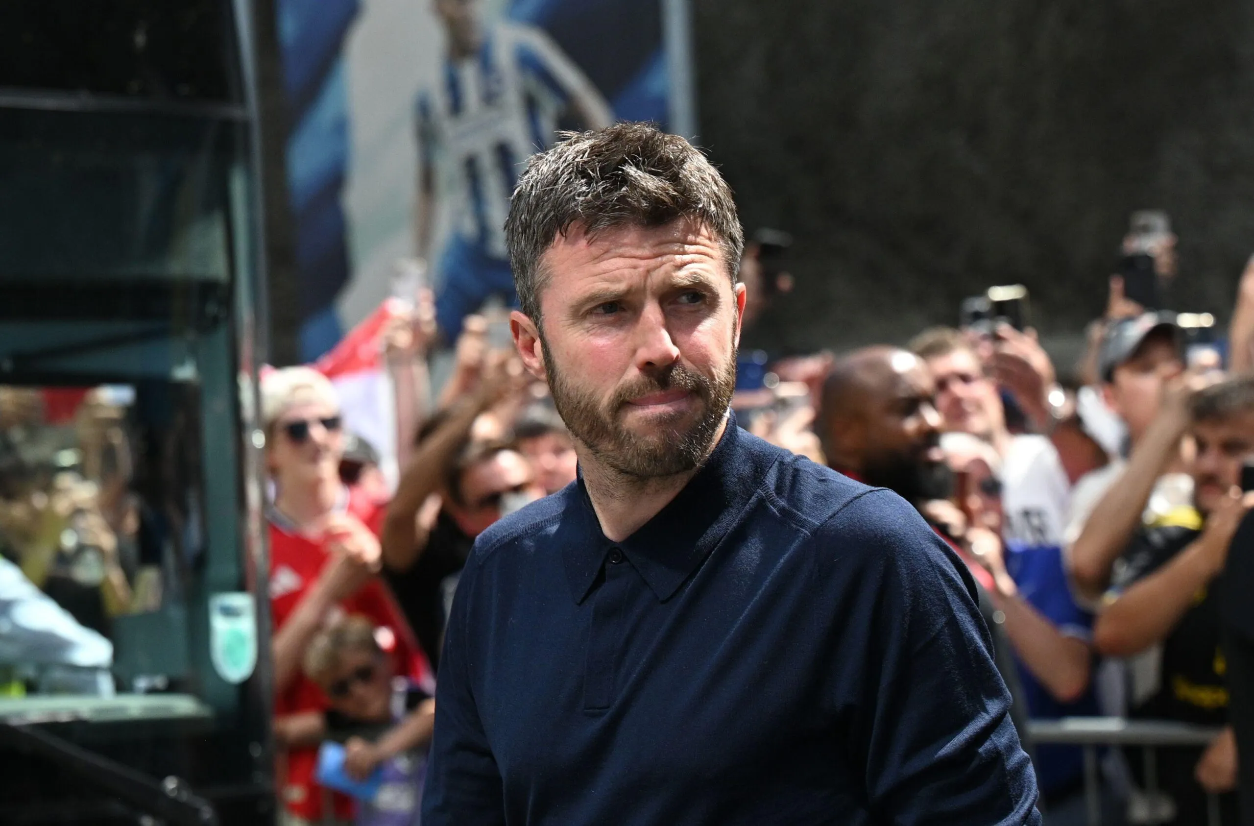 Gelandang Crystal Palace Adam Wharton beraksi di lapangan hijau