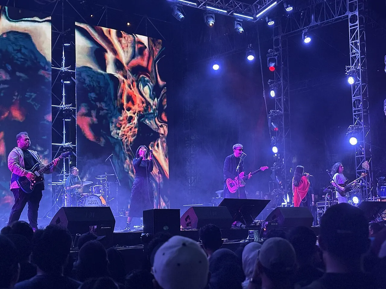 Grup musik Barasuara saat tampil di atas panggung festival musik Indonesia