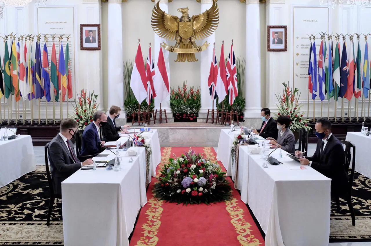 Ilustrasi sejarah diplomasi dan negosiasi internasional antarnegara sejak zaman kuno