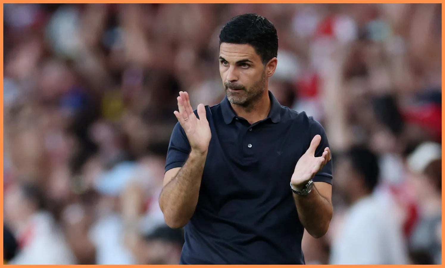 Mikel Arteta pelatih Arsenal saat memberikan keterangan terkait rumor transfer pemain mudanya