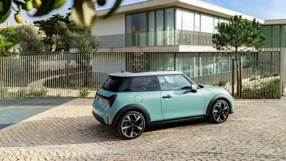 Mini Cooper generasi terbaru diisukan beralih ke penggerak belakang