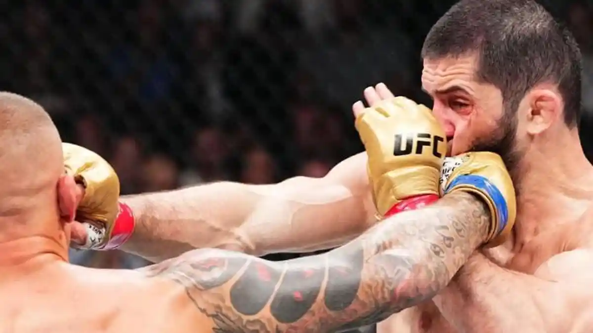Islam Makhachev jalani sesi latihan jelang UFC 330 di kelas welter