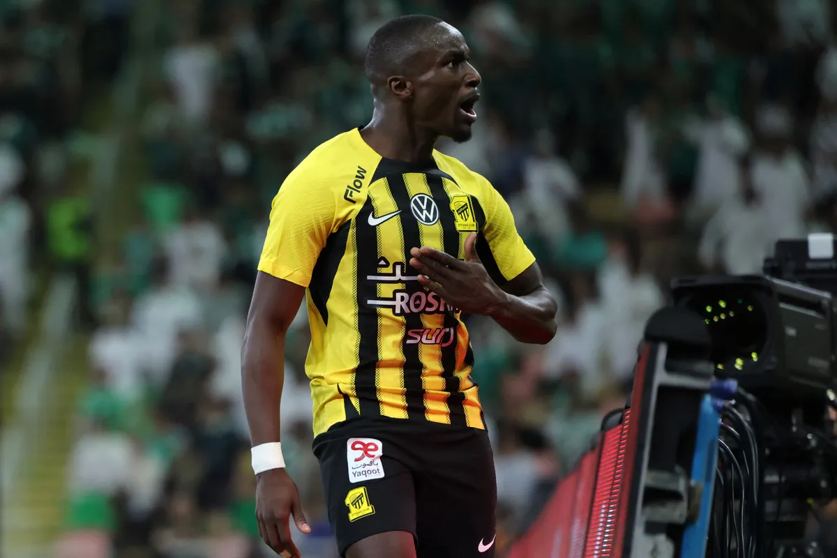 Moussa Diaby masuk radar Inter Milan sebagai pengganti Denzel Dumfries