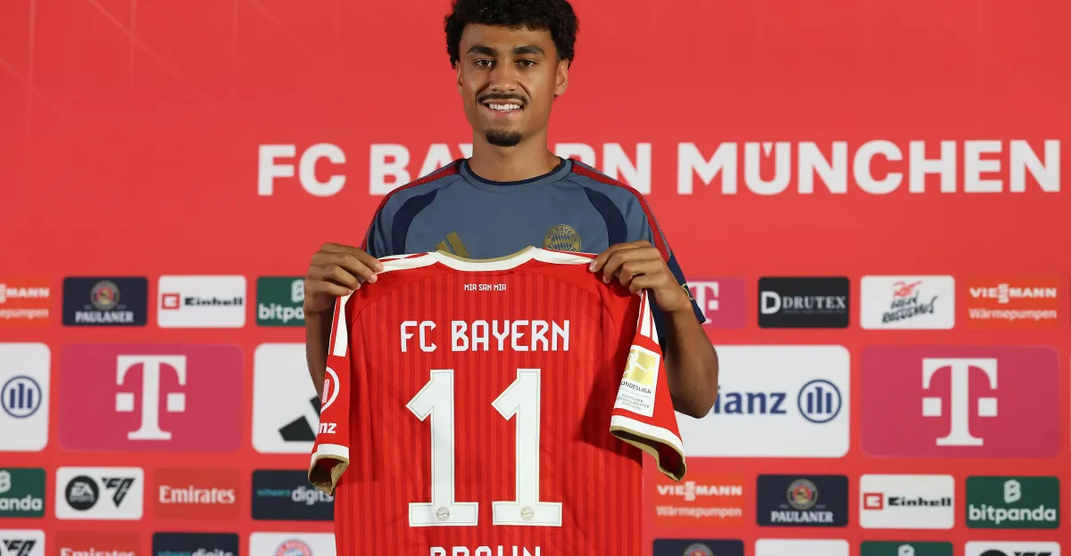 Nathaniel Brown resmi diperkenalkan sebagai pemain baru Bayern Munich