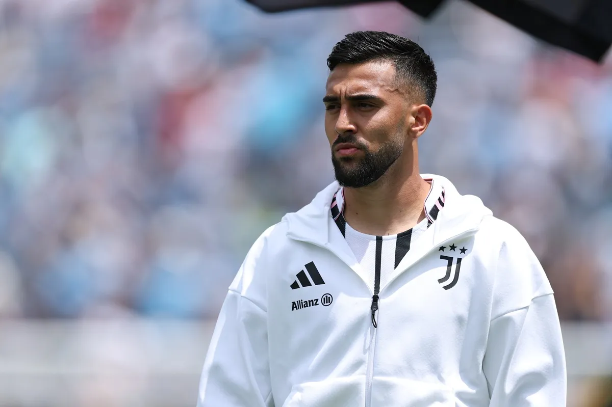 Nicolas Gonzalez saat mengenakan jersey Juventus dalam sesi latihan