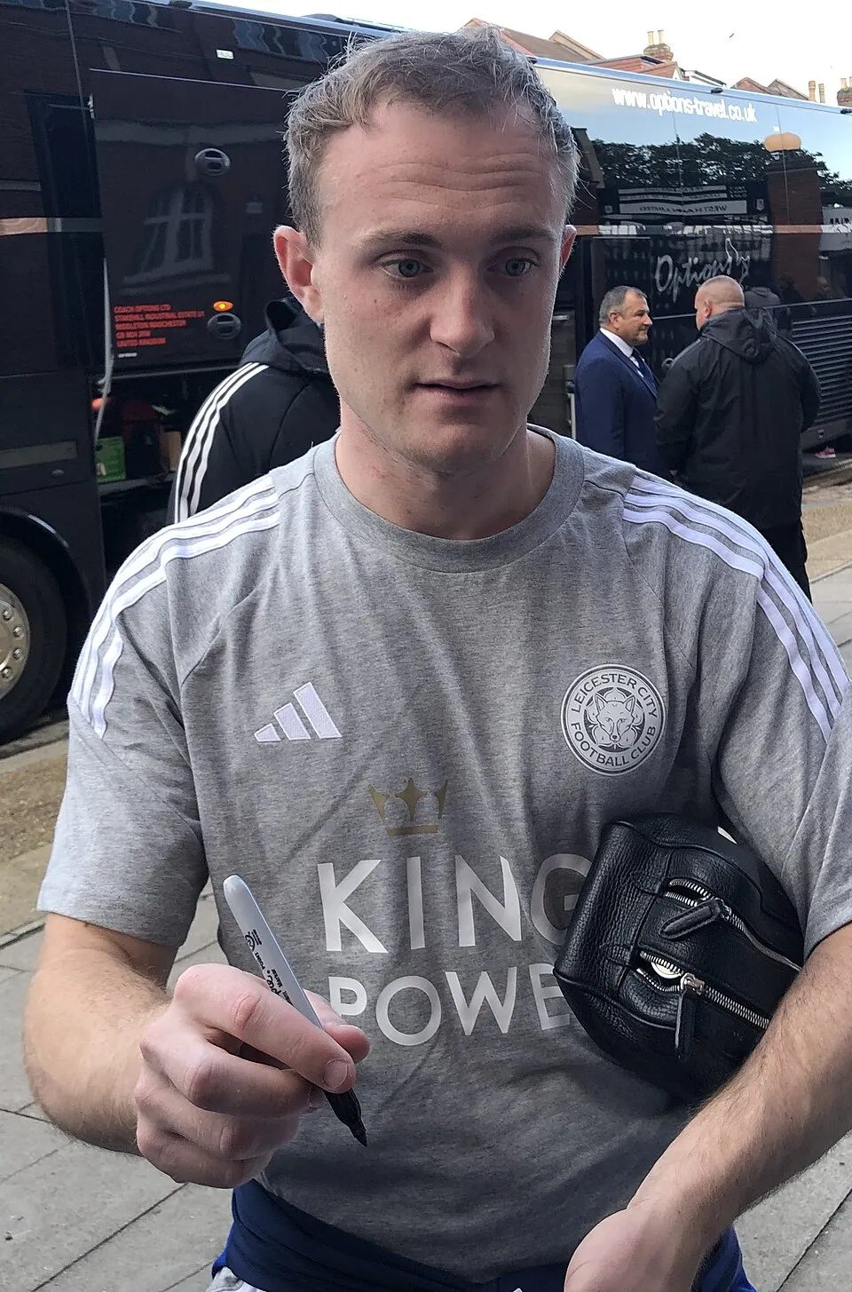 Oliver Skipp, gelandang bertahan tangguh yang memperkuat klub Leicester City dan tim nasional Inggris