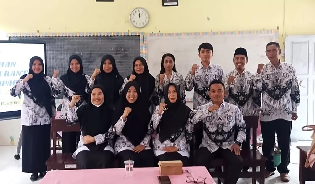 Pelantikan pengurus ranting PGRI Gugus 4 Selaparang di Mataram