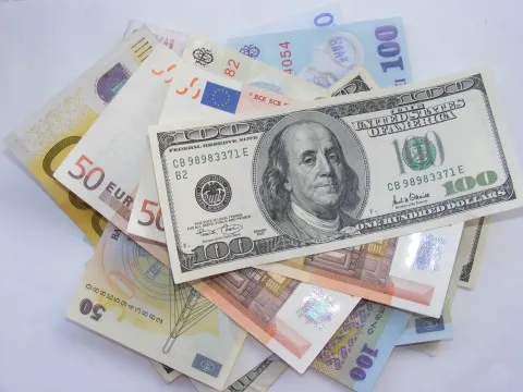 Ilustrasi grafik exchange rate atau nilai tukar mata uang global