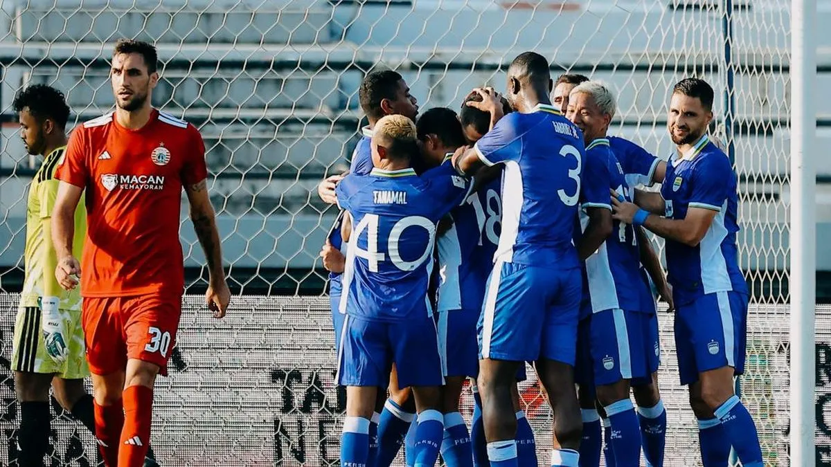 Pemain Persib Bandung bersiap menghadapi laga kualifikasi ACL 2 melawan Manila Digger