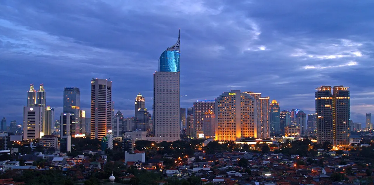 Grafik pertumbuhan ekonomi Indonesia dan aktivitas pasar keuangan
