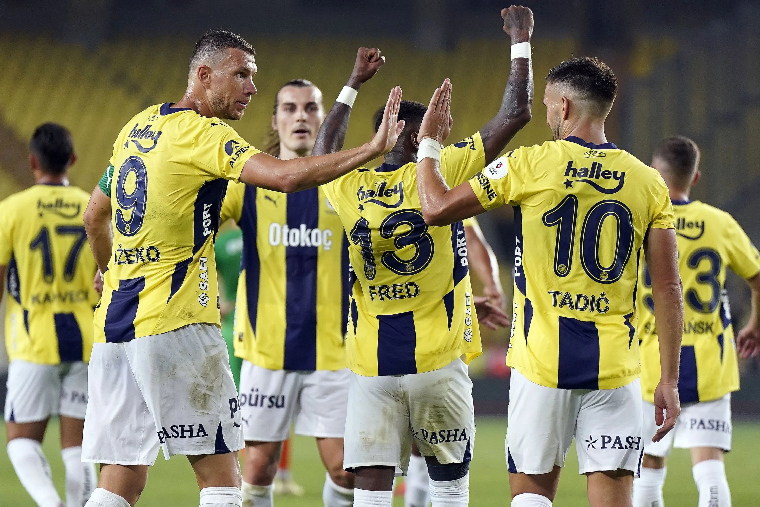 Ilustrasi pertandingan Fenerbahce vs Sturm Graz di Stadion Sukru Saracoglu