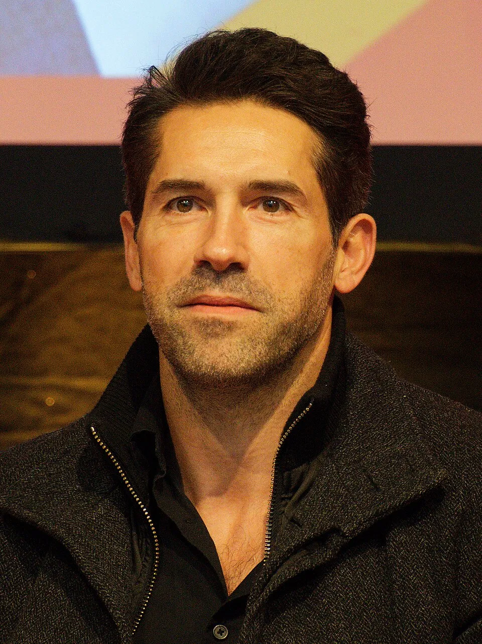 Aktor Scott Adkins saat menghadiri sebuah acara