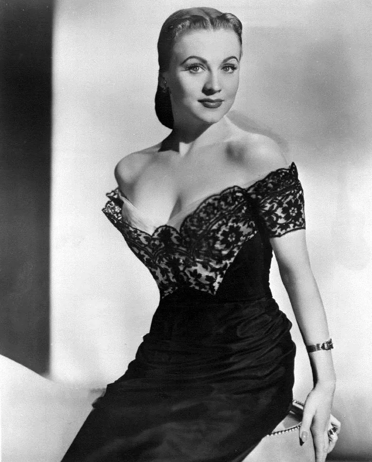 Aktris dan penyanyi legendaris Anne Jeffreys saat beraksi di dunia hiburan