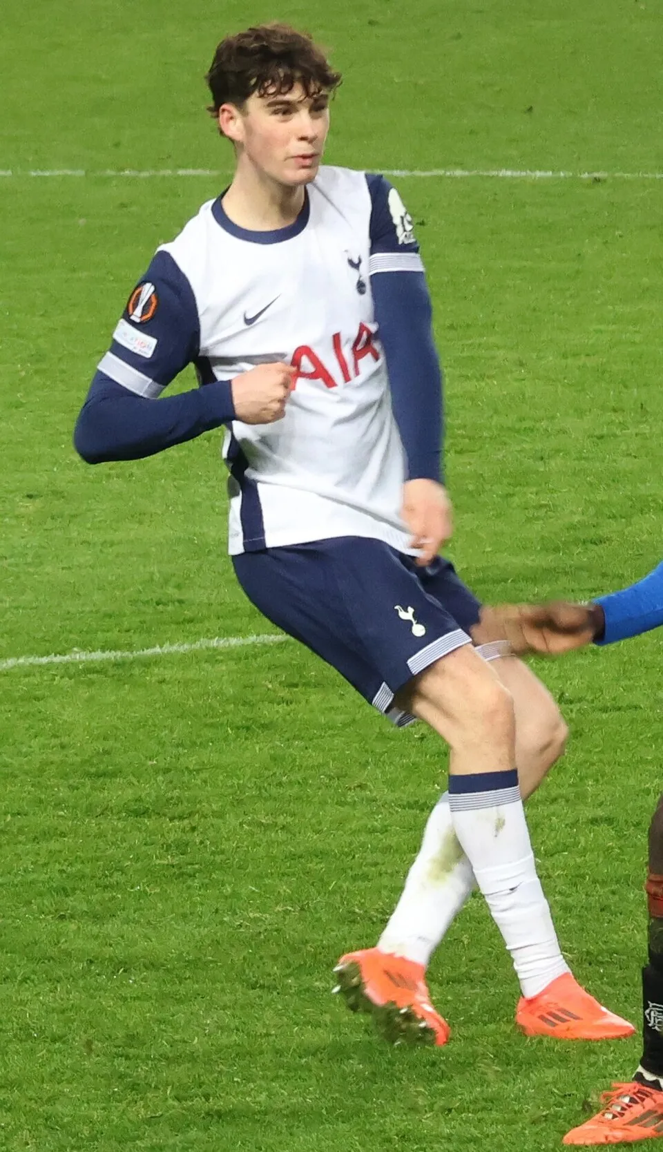 Profil Archie Gray sebagai gelandang muda Tottenham Hotspur