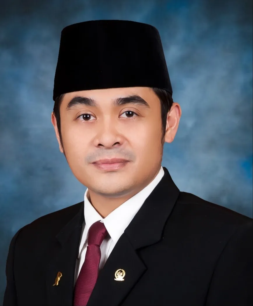 Profil Arya Wedakarna akademisi dan mantan anggota DPD RI asal Bali