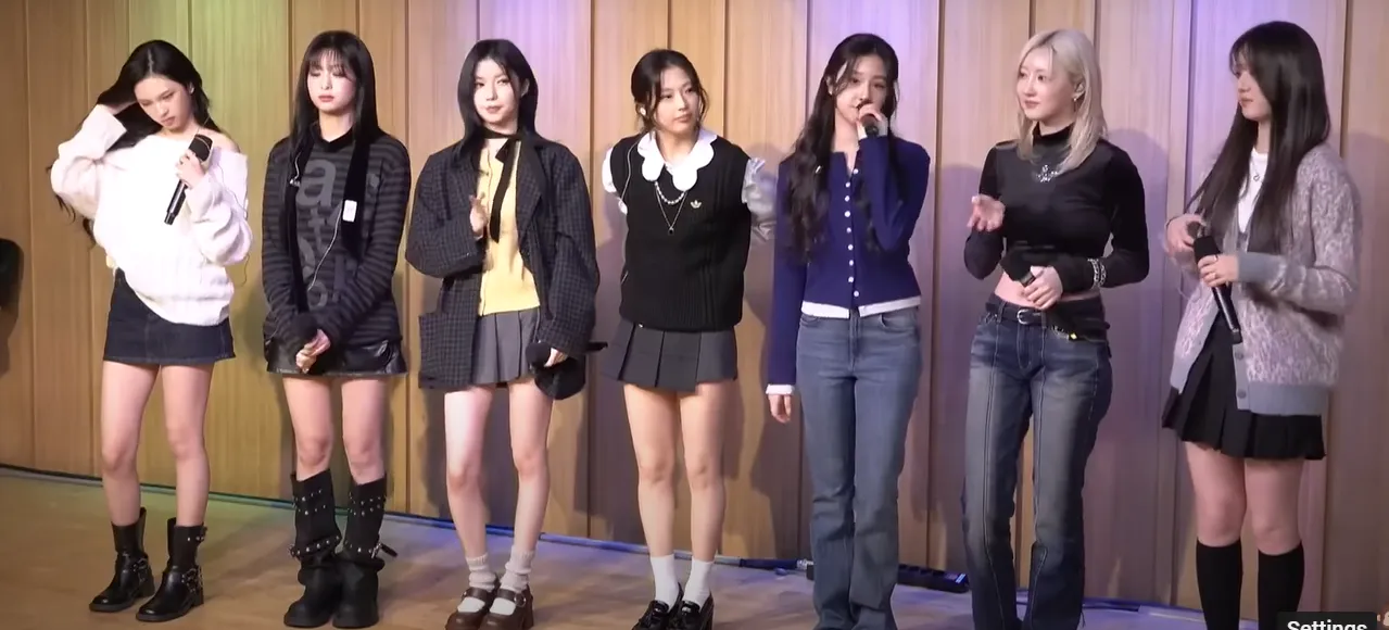 Tujuh anggota girl group Babymonster dari YG Entertainment